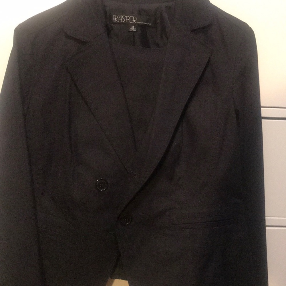 Kasper Black Women’s Suit Set